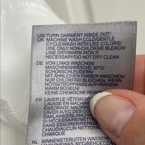 NWOT Women's White Denim Jacket Fitted Silver Buttons Size XS - Picture 11 of 15